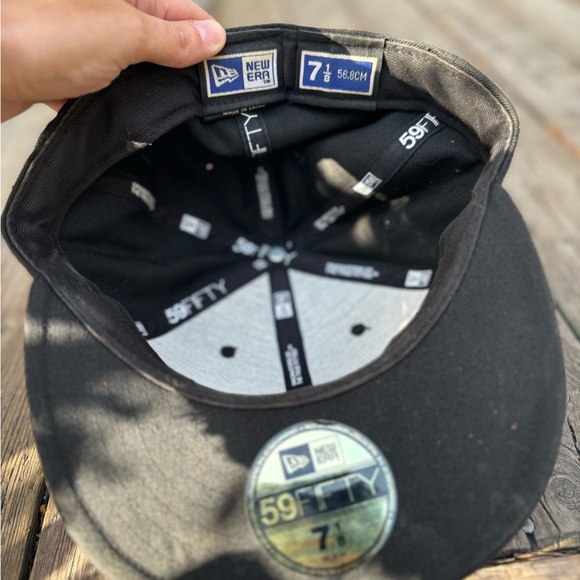 Vans New Era cap 7 1/8 - Picture 4 of 4